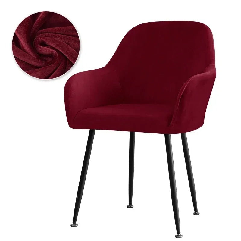 Chaise Scandinave en velours rouge avec accoudoirs et pieds en métal noir